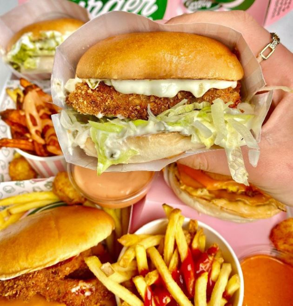 니트 버거가 판매하는 치킨 버거(이미지 출처 - 니트 버거 인스타그램)